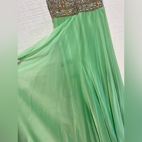 Tiffany Designs Green Embellished Prom formal Gown size 12 - Picture 6 of 16